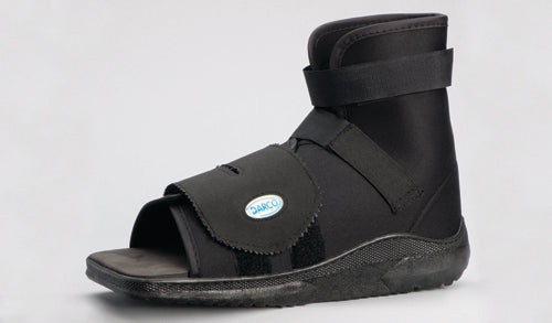 Slimline Cast Boot Black Square-Toe Adult Large